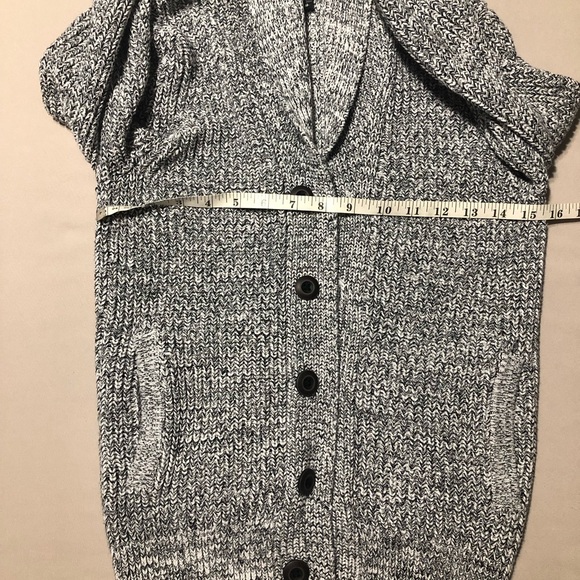 Express button cardigan - Picture 6 of 8